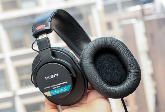 Sony MDR-7506 Professional Large Diaphragm Headphone