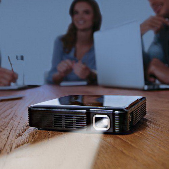 HDMI Pocket Projector HDMI Pocket Projector