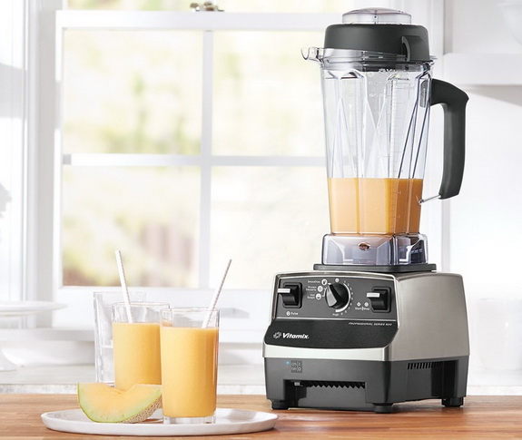 Vitamix Certified Reconditioned Blender with Standard Programs, Platinum