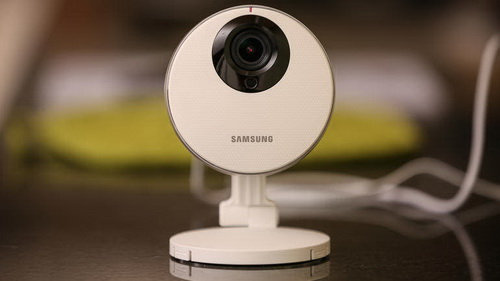 Samsung SmartCam HD Pro : Full-HD Wi-Fi Camera