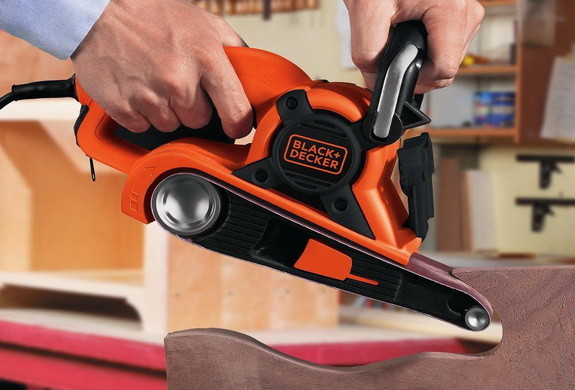 Black & Decker DS321 Dragster 7 Amp 3-Inch by 21-Inch Belt Sander with Cloth Dust Bag
